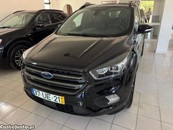 Preto Usado 2018 Ford Kuga ST-Line SUV | € 17.300