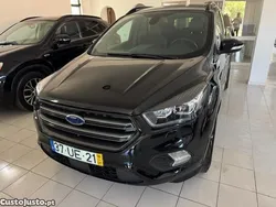 Preto Usado 2018 Ford Kuga ST-Line SUV | € 17.300 (Bom preço)