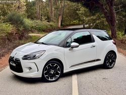 Branco Usado 2015 Citroën DS3 Sport Chic Citadino | € 12.990 (Preço justo)