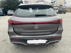 Cinzento Usado 2021 Mercedes EQA250 SUV | € 29.000 (Super Preço)