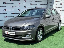 Cinzento Usado 2018 VW Polo Advance Citadino | € 12.390 (Preço justo)