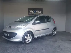 Cinzento Usado 2009 Peugeot 107 Citadino | € 5.990