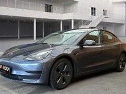 Cinza Usado 2021 Tesla Model 3 Standard Range Plus Sedan | € 23.490 (Preço justo)
