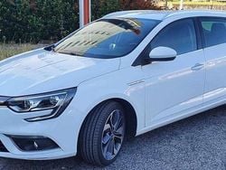 Branco Usado 2017 Renault Mégane GrandTour Carrinha | € 14.000 (Preço justo)