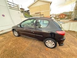 Usado 2001 Peugeot 206 Quiksilver | € 1.790 (Bom preço)