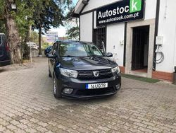 Cinzento Usado 2018 Dacia Sandero Citadino | € 11.900 (Preço elevado)