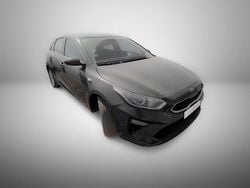 Cinza Usado 2023 Kia Ceed Urban | € 14.990 (Bom preço)