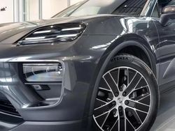 Cinzento Usado 2025 Porsche Macan SUV | € 82.900