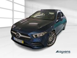 Azul Usado 2019 Mercedes A180 AMG line | € 26.900 (Preço justo)