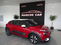 Vermelho (metalizado) Usado 2019 Citroën C3 PureTech Citadino | € 14.400 (Preço justo)