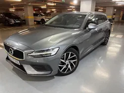 Cinza Usado 2020 Volvo V60 Momentum Carrinha | € 29.900