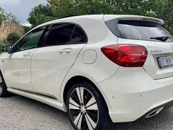 Branco Usado 2016 Mercedes A180 Citadino | € 8.750