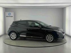 Preto Usado 2024 Renault Clio V Evolution | € 18.300 (Preço justo)