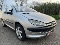 Cinza Usado 2001 Peugeot 206 CC Cabrios | € 3.900 (Preço justo)