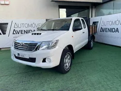 Branco Usado 2012 Toyota HiLux Pickup | € 24.000