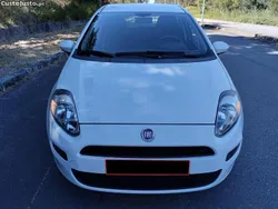 Branco Usado 2019 Fiat Punto Citadino | € 8.900 (Preço justo)