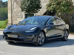 Preto Usado 2019 Tesla Model 3 Long Range Sedan | € 24.999 (Preço justo)