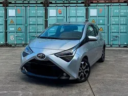 Cinza Usado 2019 Toyota Yaris | € 11.990 (Bom preço)