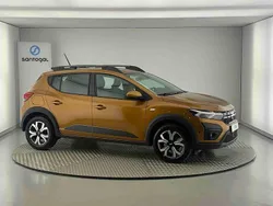 Laranja Usado 2024 Dacia Sandero Expression Citadino | € 17.290 (Preço justo)