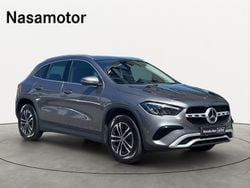 Cinzento escuro metalizado Usado 2024 Mercedes GLA180 SUV | € 48.500 (Preço justo)