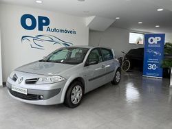 Cinza Usado 2008 Renault Mégane III Sedan | € 3.950 (Preço justo)