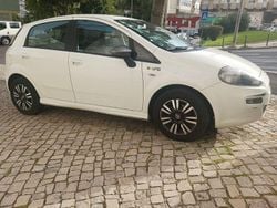 Usado 2014 Fiat Punto Young Sedan | € 4.500