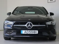 Preto Usado 2020 Mercedes CLA180 Shooting Brake Business Carrinha | € 27.700 (Preço justo)