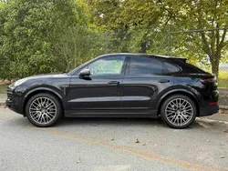 Azul Usado 2021 Porsche Cayenne SUV | € 85.700 (Preço elevado)