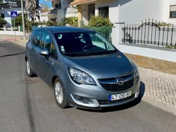 Cinzento Usado 2014 Opel Meriva Monovolume | € 7.500 (Preço justo)