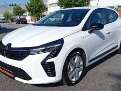Branco Usado 2024 Renault Clio V Business | € 17.200 (Bom preço)