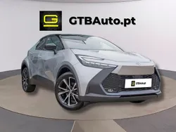 Cinza Usado 2024 Toyota C-HR Team SUV | € 33.999 (Preço justo)