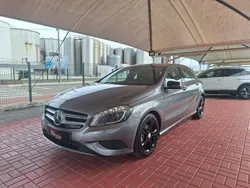 Cinza Usado 2014 Mercedes A220 Urban | € 19.900