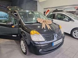 Outra Usado 2006 Renault Modus Dynamique Monovolume | € 2.490 (Preço justo)
