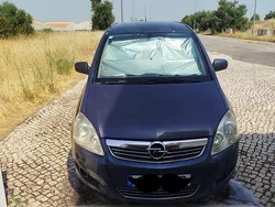 Usado 2009 Opel Zafira Monovolume | € 2.700