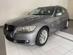 Cinza Usado 2010 BMW 318 Sport Line Carrinha | € 10.950 (Preço justo)