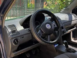 Usado 2002 VW Polo Sedan | € 1.500