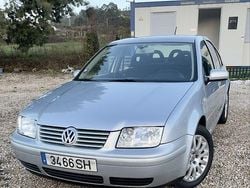 Usado 2001 VW Bora Sedan | € 2.800