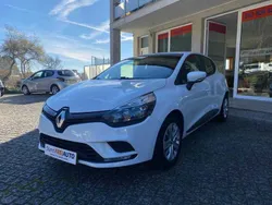 Branco Usado 2017 Renault Clio IV | € 8.990 (Bom preço)