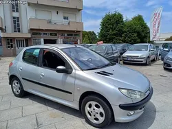 Cinza Usado 2003 Peugeot 206 | € 1.965 (Bom preço)