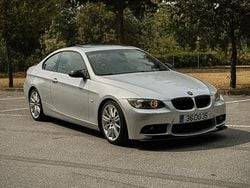 Cinza Usado 2007 BMW 320 Coupé | € 12.900 (Caro)