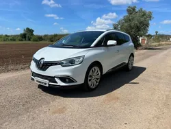 Branco Usado 2018 Renault Scénic IV Intens Monovolume | € 17.995 (Preço justo)