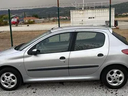 Usado 2000 Peugeot 206 CC Cabrios | € 1.700