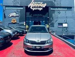 Cinzento Usado 2015 Skoda Fabia | € 9.990 (Super Preço)