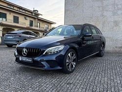 Azul Usado 2020 Mercedes C200 Avantgarde | € 23.950 (Super Preço)