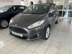 Cinza Usado 2016 Ford Fiesta Titanium | € 10.900 (Preço justo)