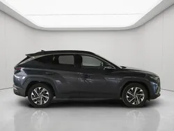 Cinzento Usado 2023 Hyundai Tucson SUV | € 28.750 (Preço justo)
