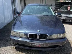 Azul Usado 2002 BMW 525 Sedan | € 3.950