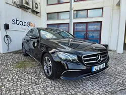 Preto Usado 2018 Mercedes E220 Avantgarde Sedan | € 29.450 (Preço justo)