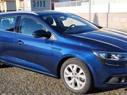 Usado 2018 Renault Mégane IV Zen Sedan | € 9.800 (Bom preço)