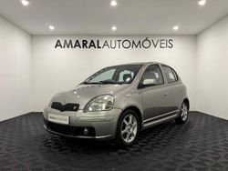 Cinza Usado 2003 Toyota Yaris Sport Citadino | € 7.900